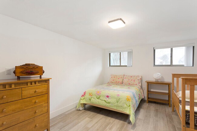 Bedroom - 274 17th St