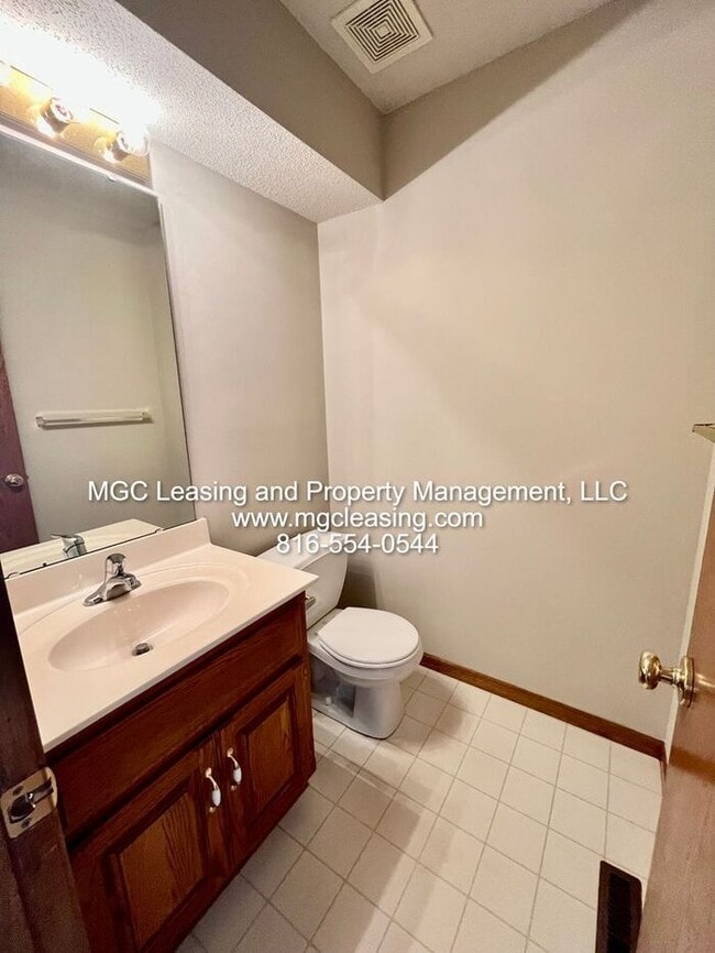 Building Photo - Come Enjoy Living At Remington Village
