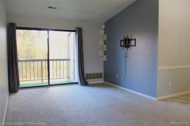 Building Photo - 42540 Lilley Pointe Dr