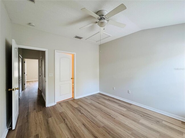 Building Photo - 15645 Stable Run Dr