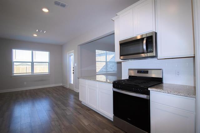 Building Photo - 910 Emerson Dr