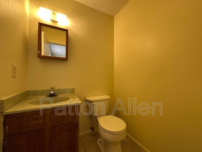 Building Photo - 74 Buffalo St