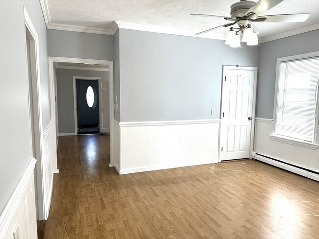 Building Photo - 396 Durfee St