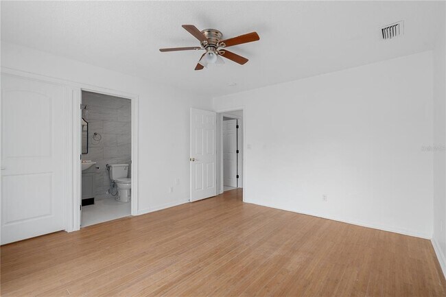 Building Photo - 8134 Papaya St