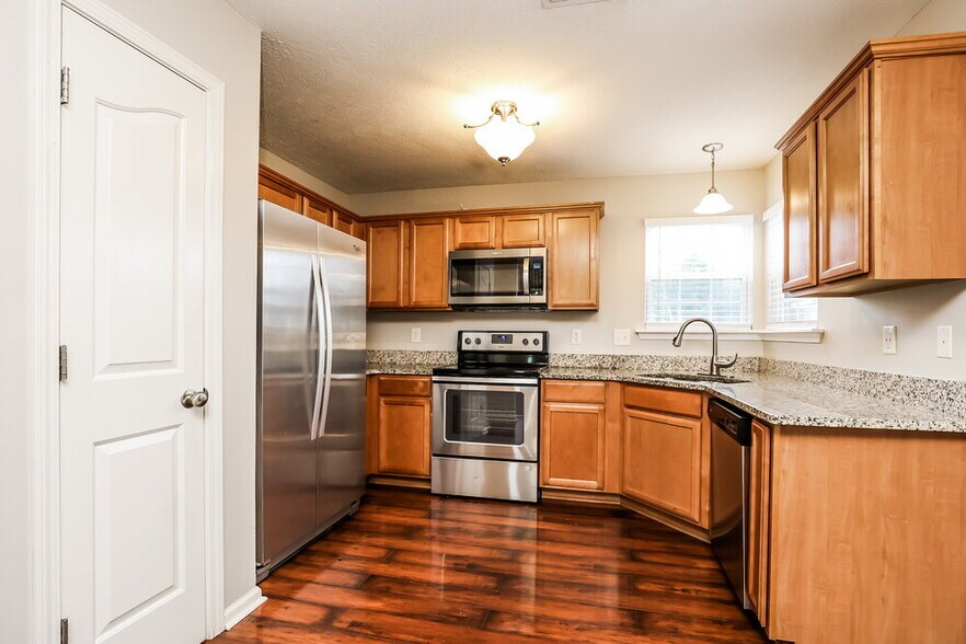Building Photo - 4905 Ripple Cove