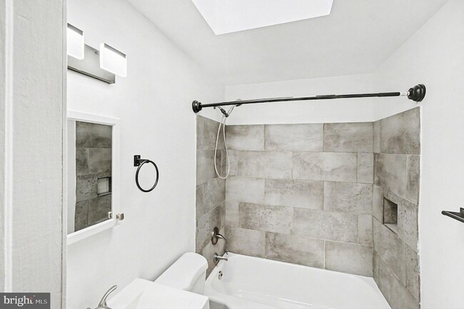 Building Photo - 828 St Dunstans Rd