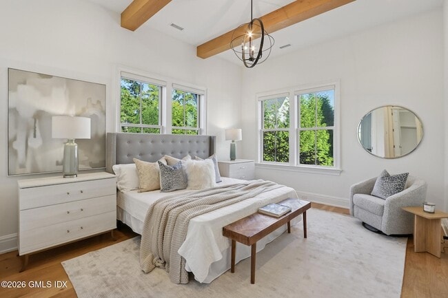 Building Photo - 25 Woodland Dr