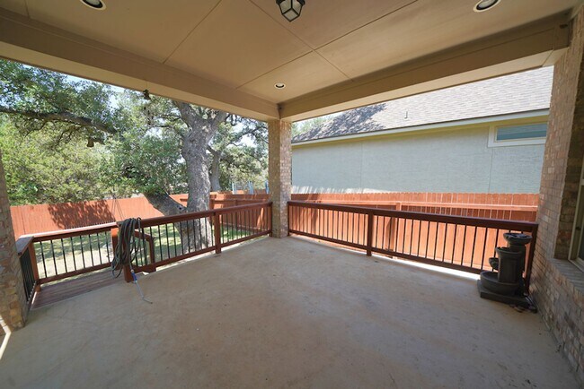 Building Photo - Executive Style Rental Now Available in Bo...