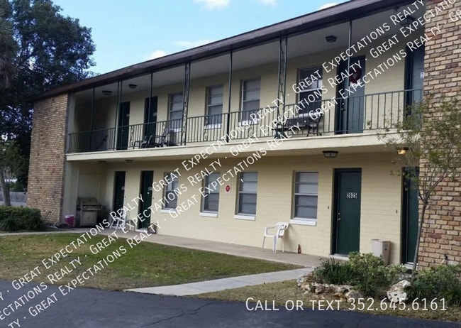 Building Photo - 2631 SW 33rd Ave