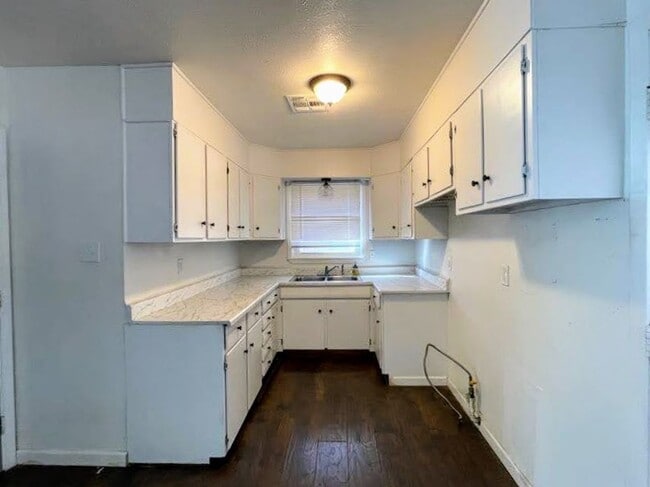 Building Photo - Shady Ranch Retreat – Your Personal 3-Bedroom Haven in Big?Spring, TX