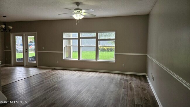 Building Photo - 2203 TIMBERLAND Ct