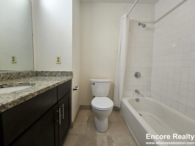 Building Photo - 150 N Beacon St