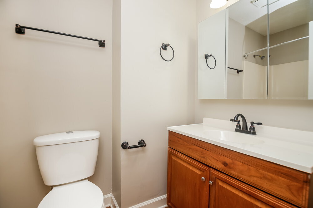 Building Photo - 3455 Stallion Ct