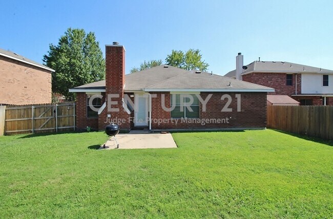 Building Photo - Adorable 3/2/2 in Mansfield ISD For Rent!