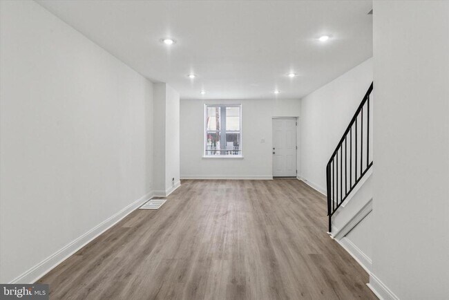 Building Photo - 1761 N Newkirk St