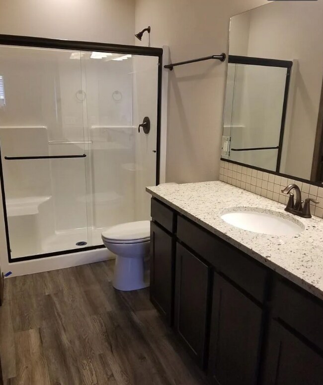 Building Photo - 4421 E Buckeye Ave