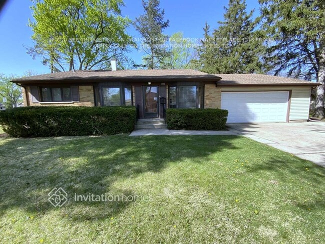 Building Photo - 1550 E Anderson Dr