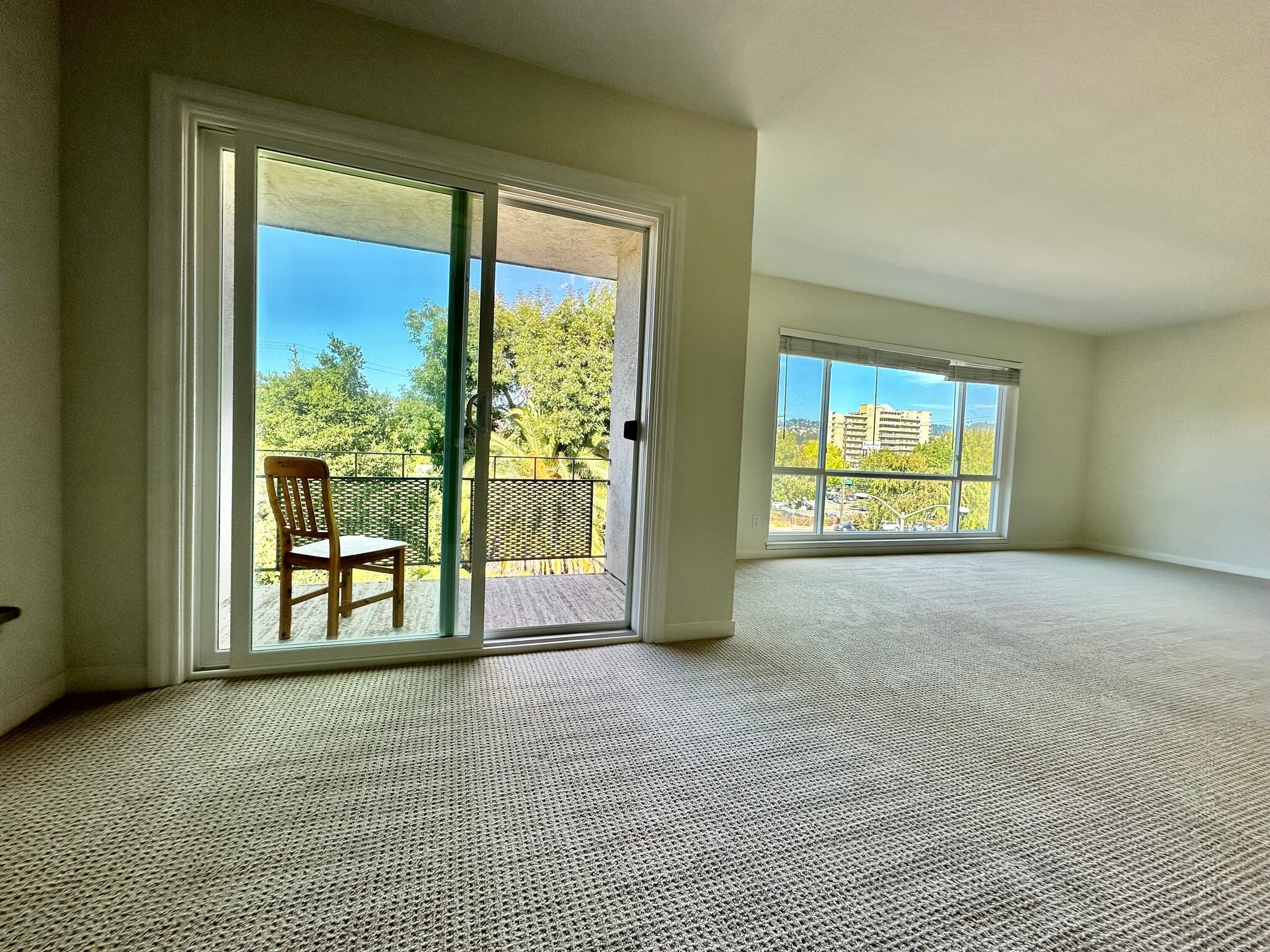 Building Photo - 3877 Howe St