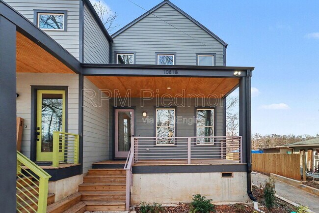 Building Photo - 1081 Hill St SE