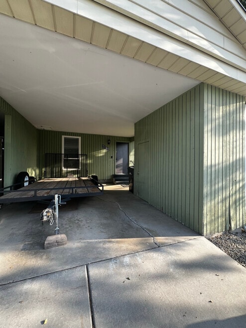 Building Photo - 1182 E 8320 S