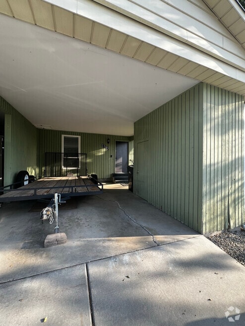 Building Photo - 1182 E 8320 S