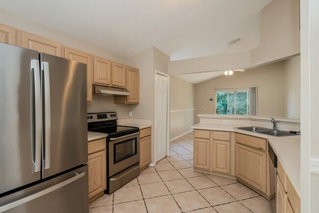 Building Photo - 4307 Pembridge Ave