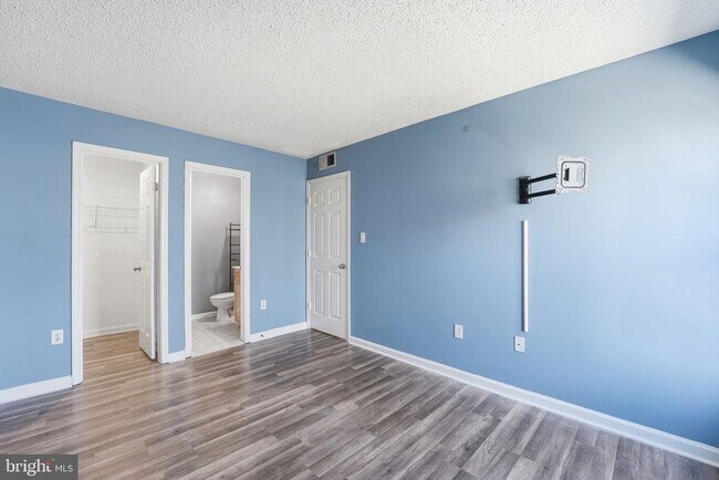 Building Photo - 15536 Horseshoe Ln