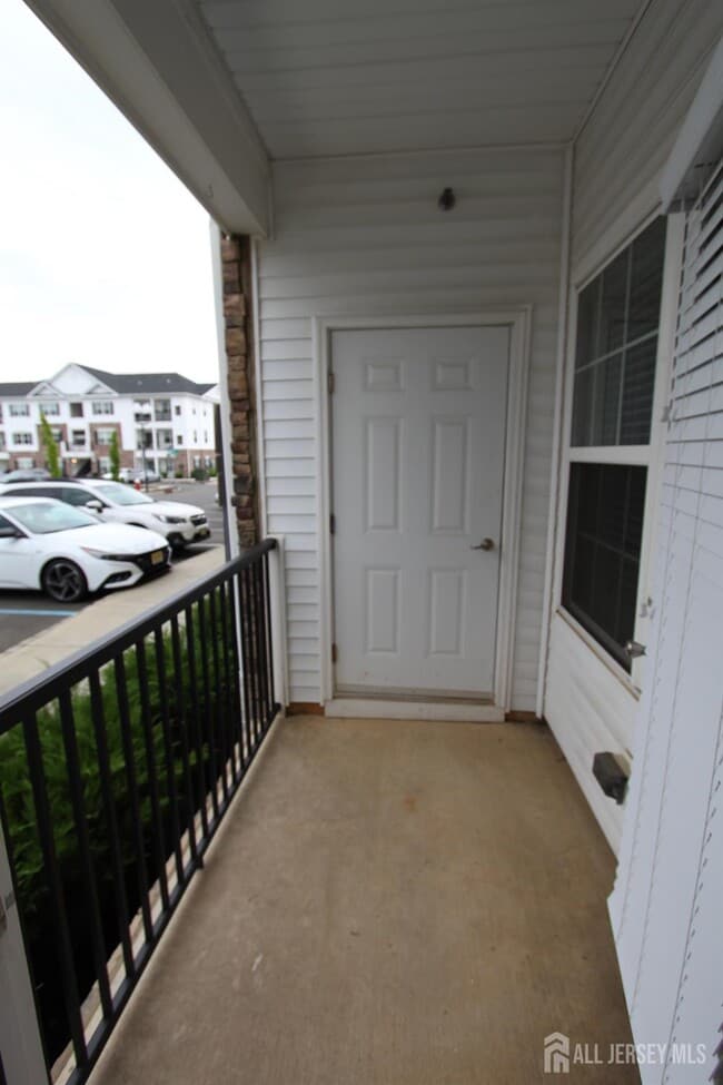 Building Photo - 814 Stiller Ln