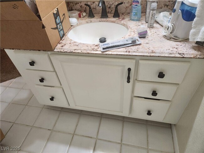 Building Photo - 380 E Happy Canyon Rd