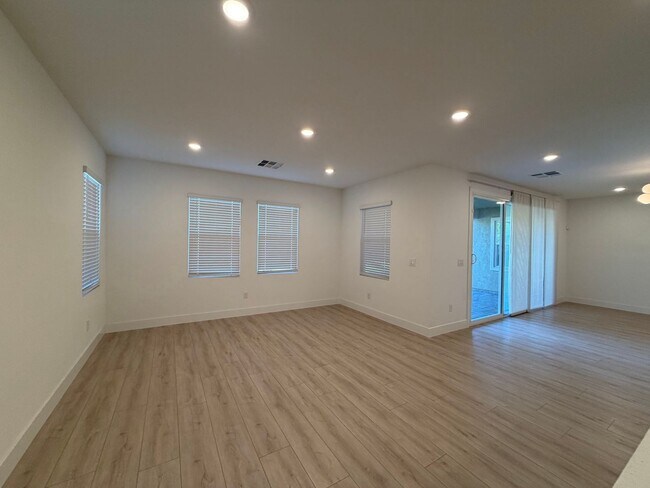 Building Photo - Stunning Build! Upgraded 3-Bed Home w/ 3-C...