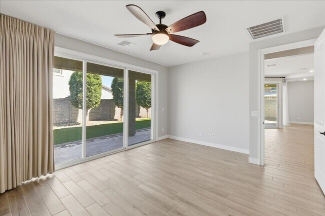 Building Photo - 2225 N 140th Dr