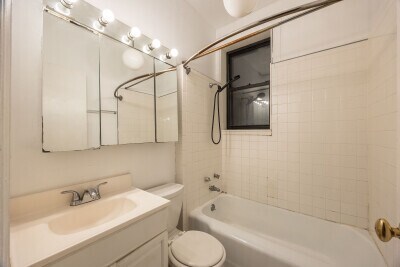 Building Photo - 1226 N Dearborn St