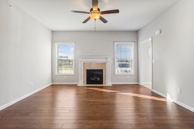 Building Photo - 3048 E Stillwater Landing