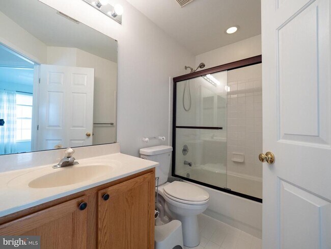 Building Photo - 20900 Rosebay Pl