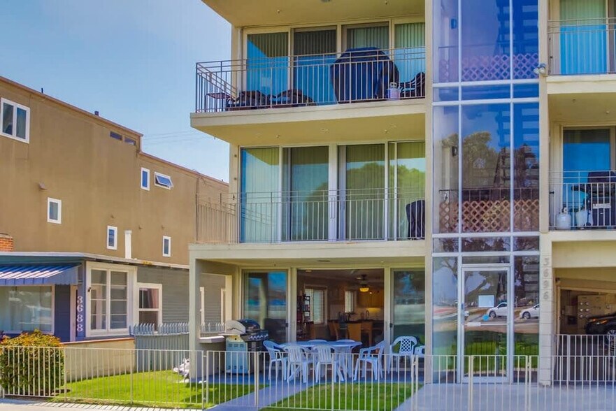 Building Photo - 3696 Bayside Walk