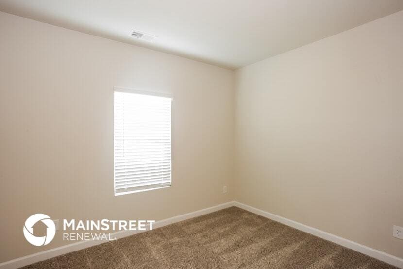 Building Photo - 4015 Honey Locust Dr