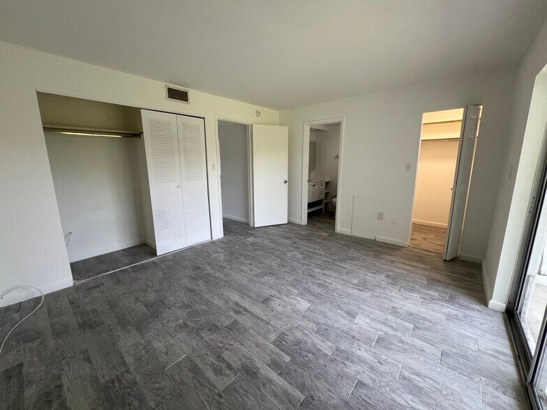 Building Photo - 4507 3rd Street Cir W