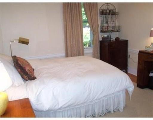 Building Photo - 3 Eastbourne St