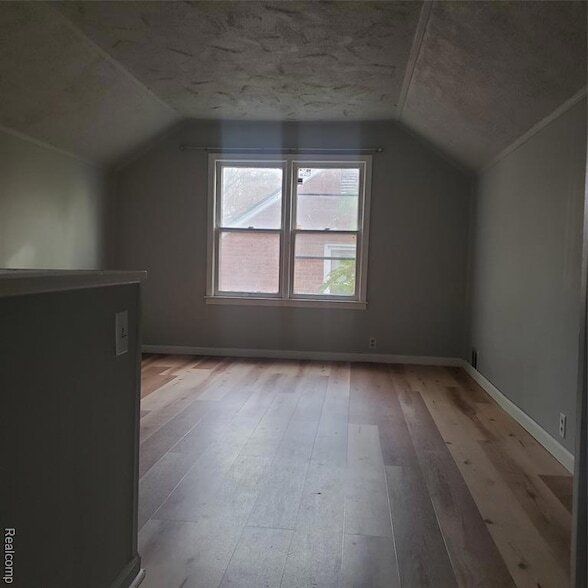 Building Photo - 19362 Sunderland Rd