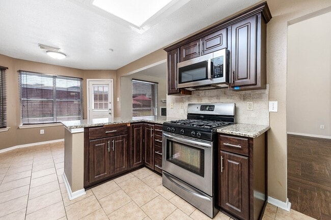 Building Photo - 1835 Taylor Creek Dr