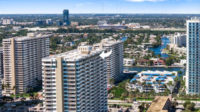 Building Photo - 1950 S Ocean Dr