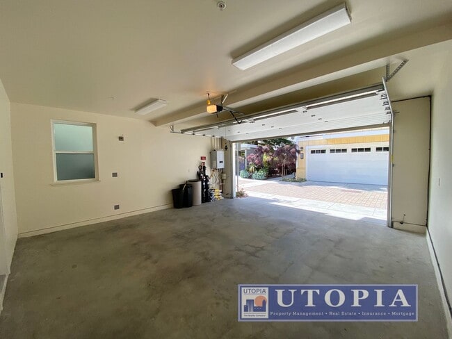 Building Photo - 105 Jacobs Ln