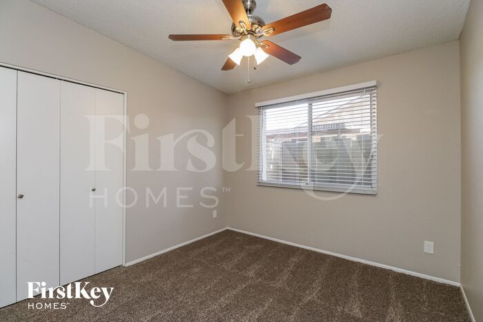 Building Photo - 339 W Santa Cruz Dr