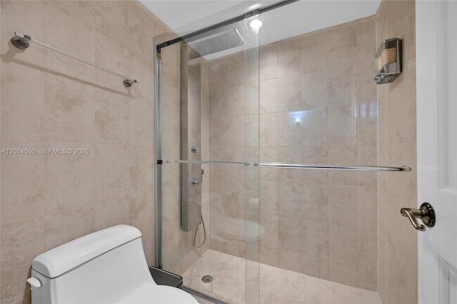Building Photo - 6039 Collins Ave