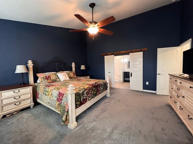 Building Photo - Heart's Desire End Unit Townhome 2700+ SqFt - Lowes Island