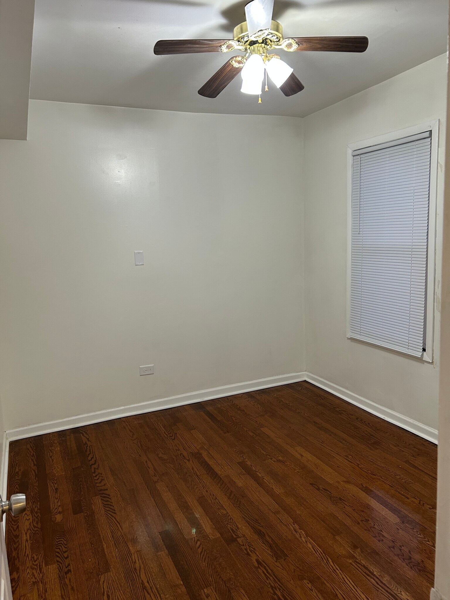 2nd Bedroom - 8128 S Marshfield Ave
