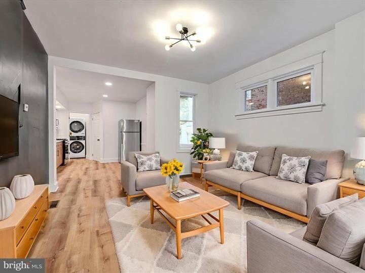 Building Photo - 53 S Marshall St