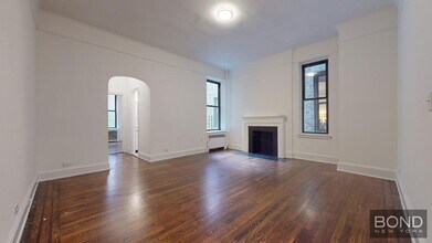 Building Photo - 106 E 81st St