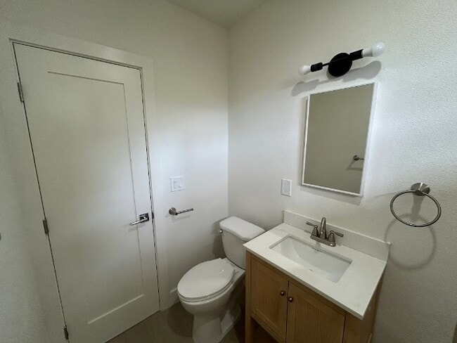 Building Photo - 524 Williamson