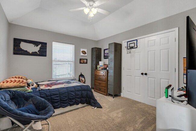 Building Photo - 51 Laurel Valley Dr